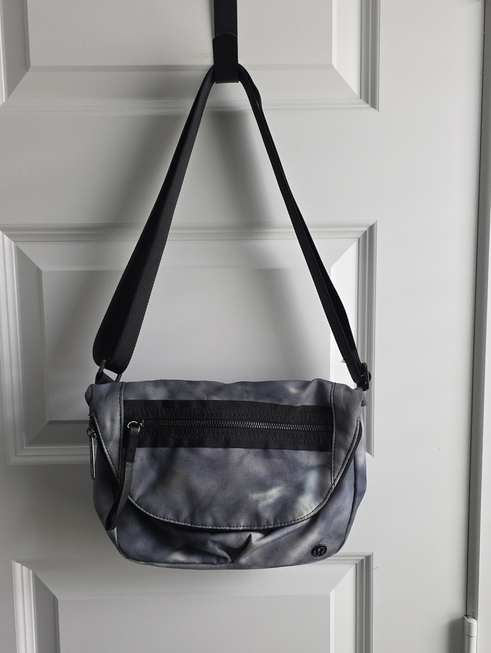 Lululemon All Night Festival Bag 5L in the retired "Spray Dye Grey Multi/Black"